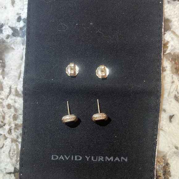 David Yurman Petite Albion Stud Earrings - Picture 2 of 12